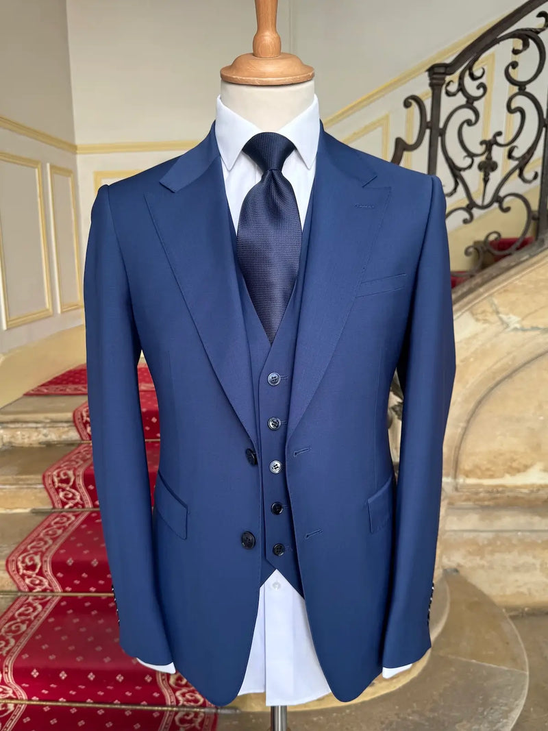 Costume Trois Pièces Bleu Roi En Laine Froide